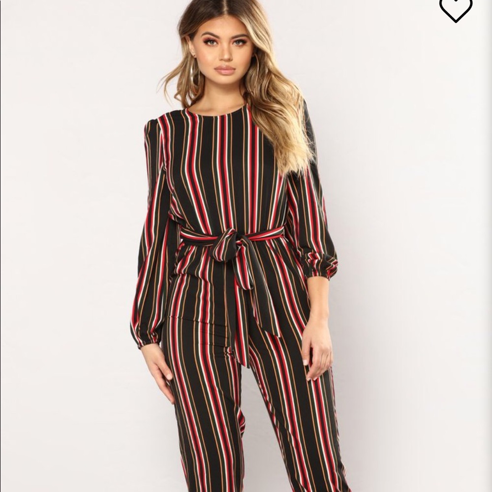 Fashion nova jumpsuit